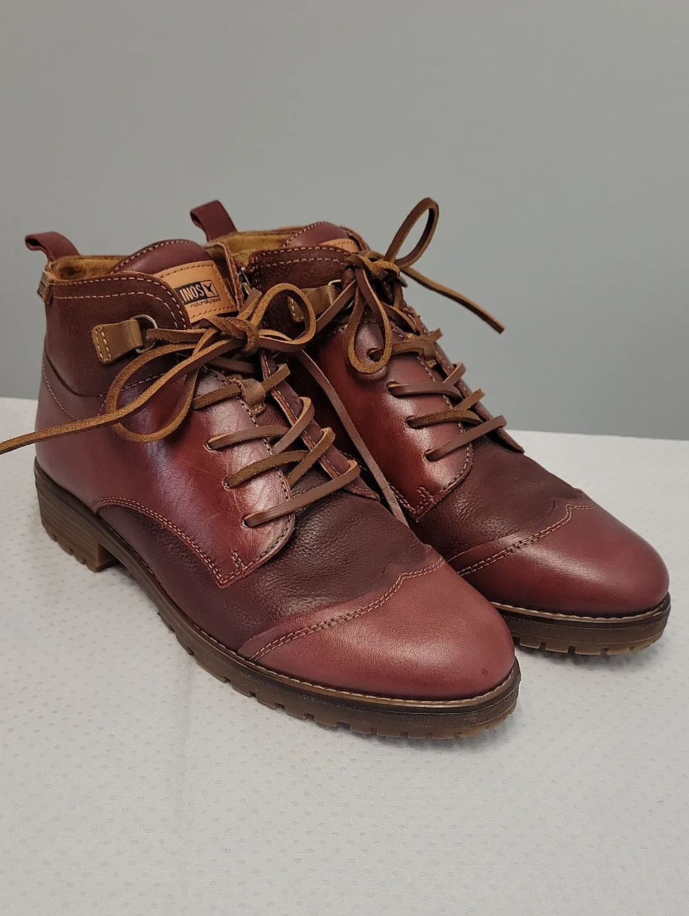 Pikolinos red leather ankle boots size EU 38